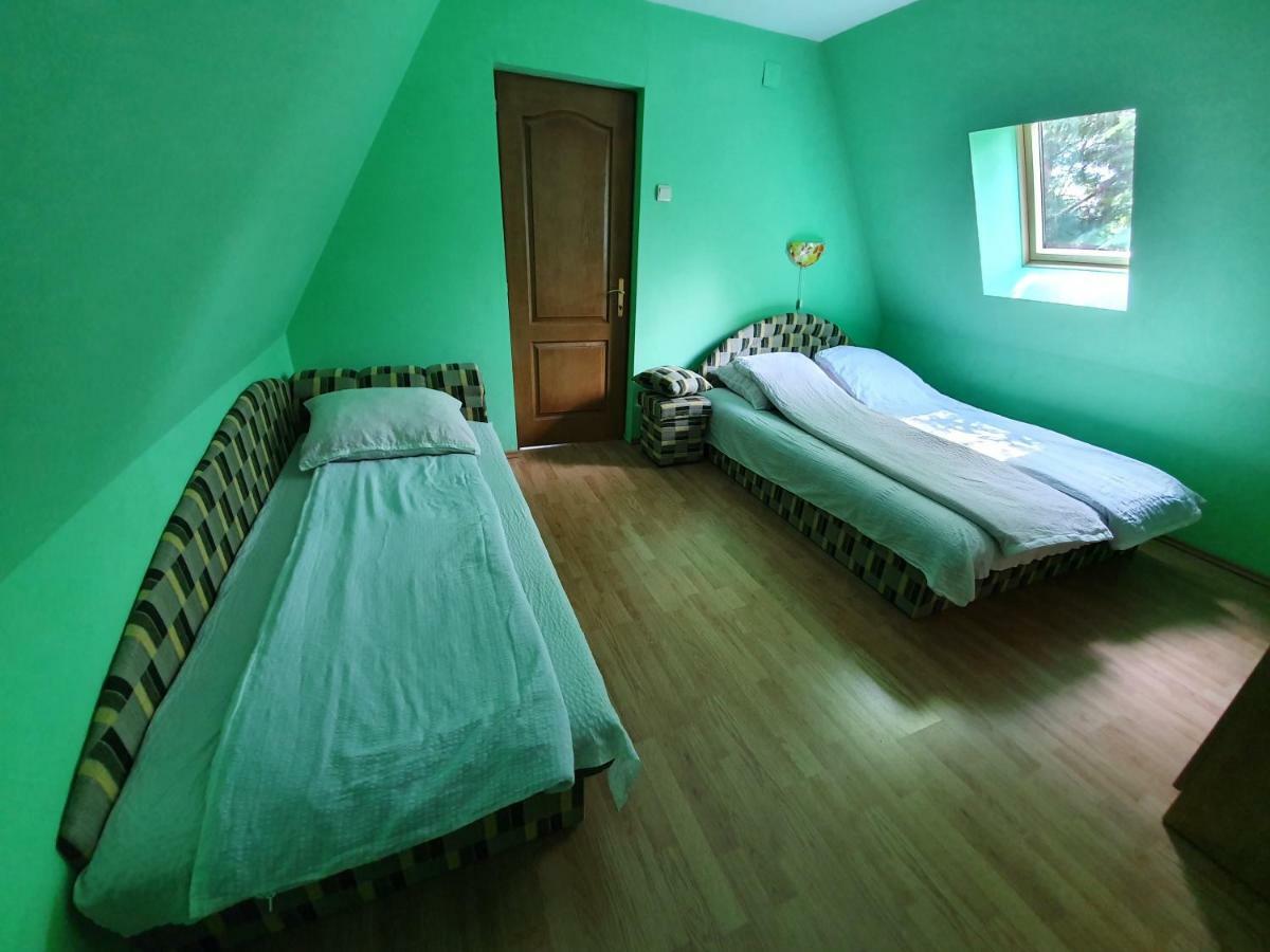 Vila Kamilla Kulcsoshaz Sub Cetate Exteriér fotografie