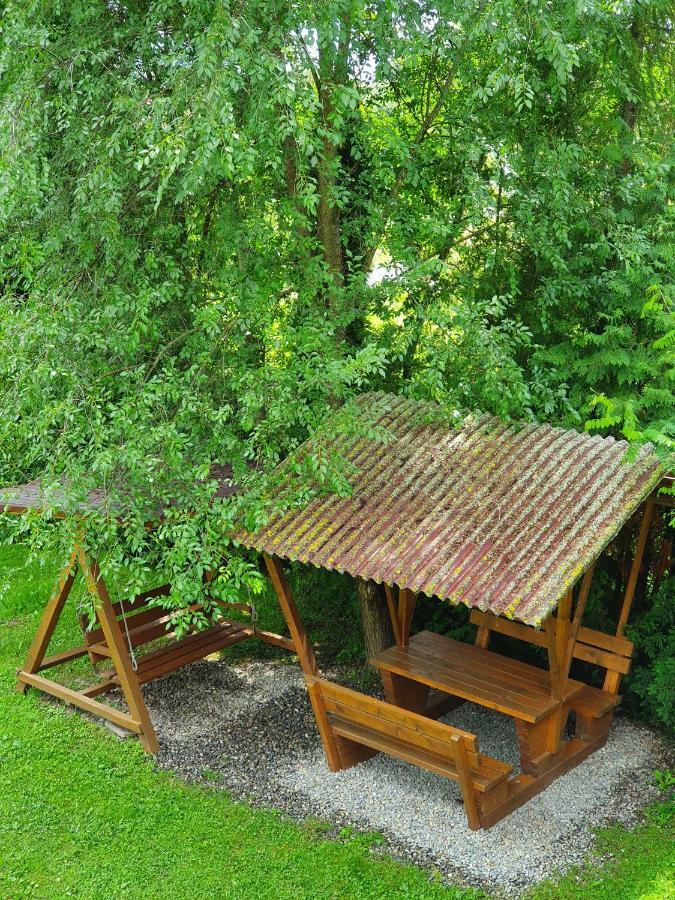Vila Kamilla Kulcsoshaz Sub Cetate Exteriér fotografie