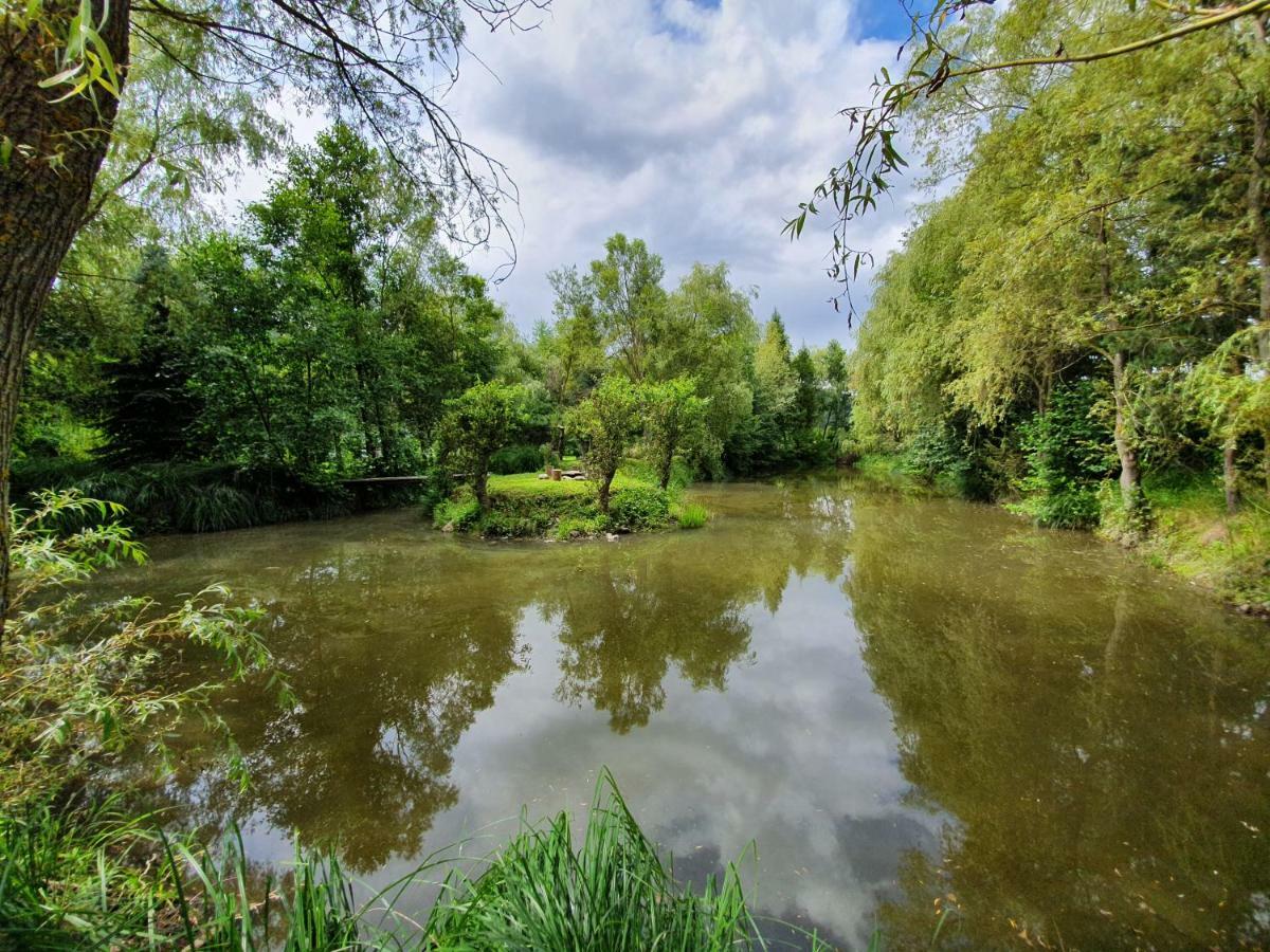Vila Kamilla Kulcsoshaz Sub Cetate Exteriér fotografie