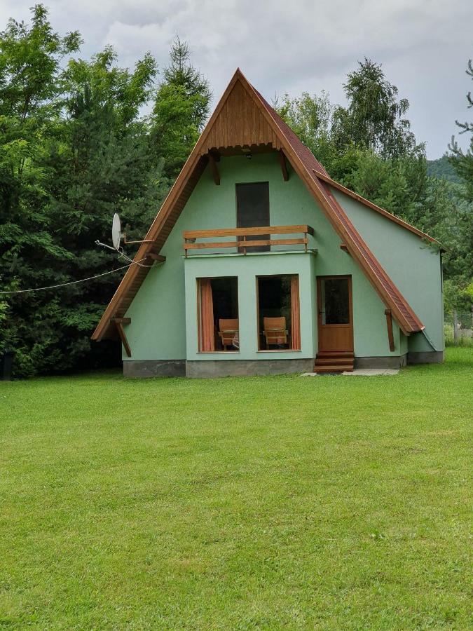 Vila Kamilla Kulcsoshaz Sub Cetate Exteriér fotografie